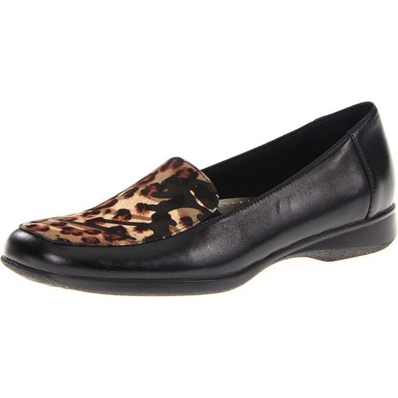 NWOB Trotters leather fabric Jenn Leopard Loafer 8.5 Wide loafer slipons comfy - Picture 1 of 11